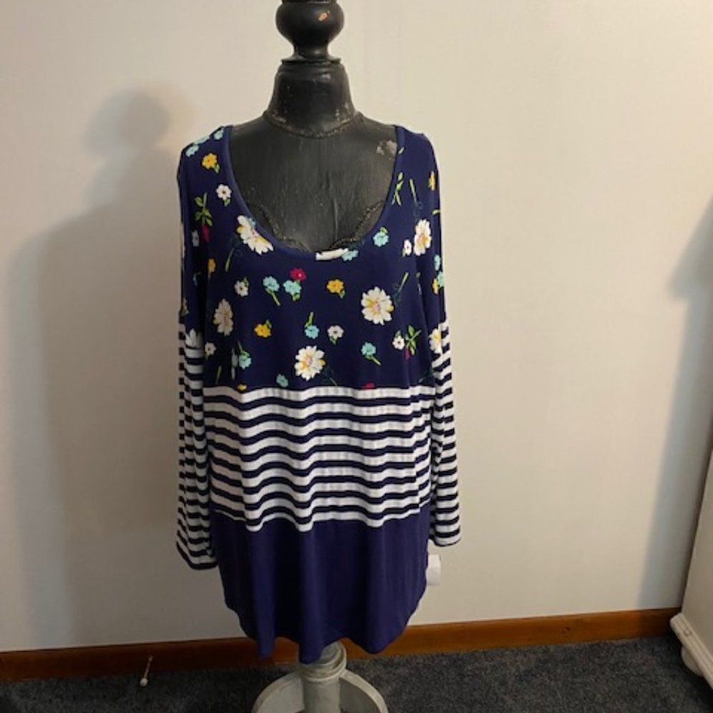 Tru Self Multi color top, size 2X